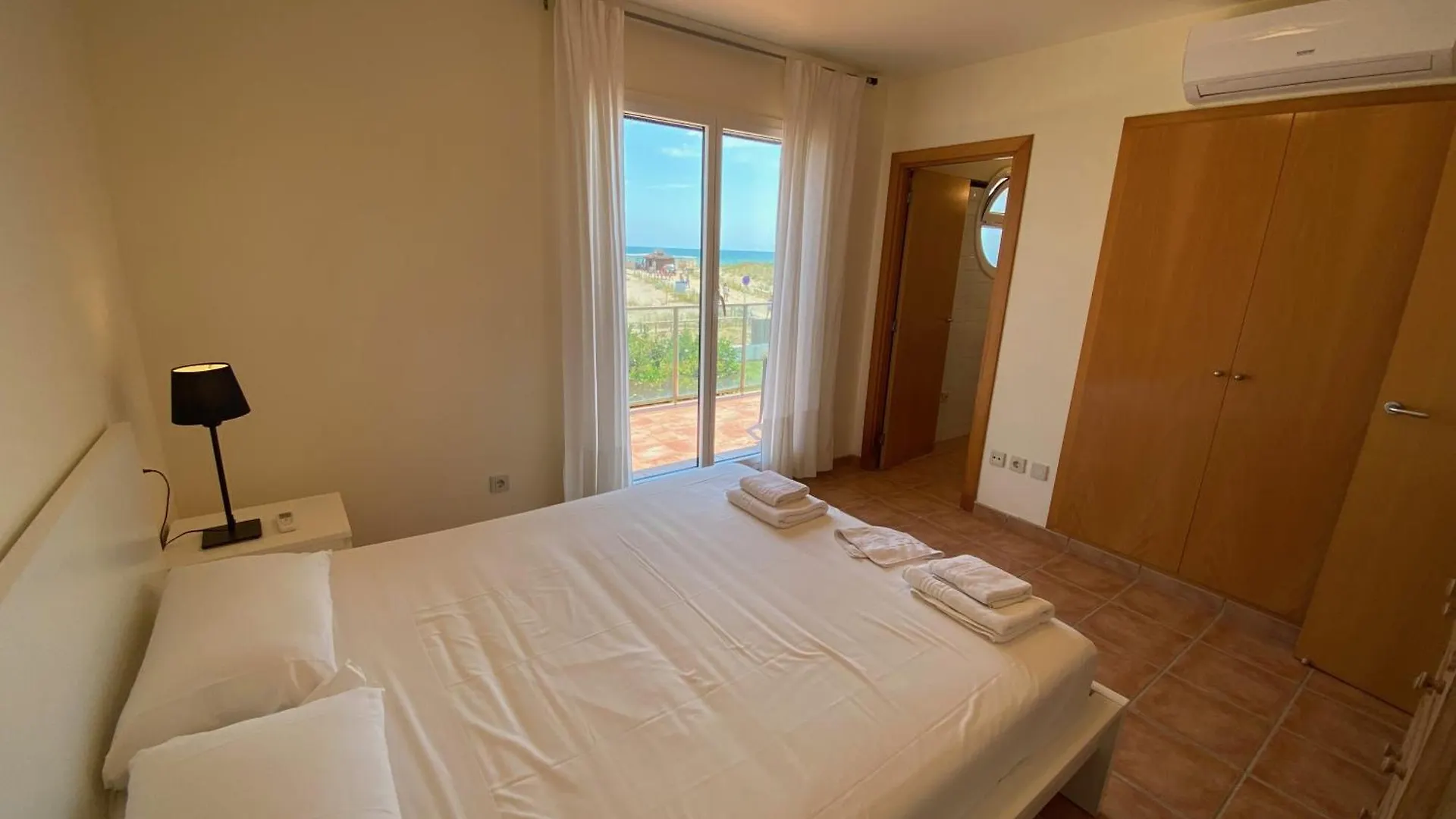 Les Dunes 2044 Torroella de Montgrí 0*,  Ισπανία